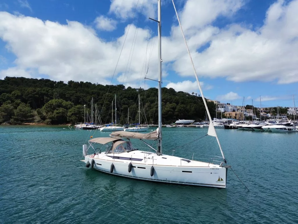 Sailboat rental menorca